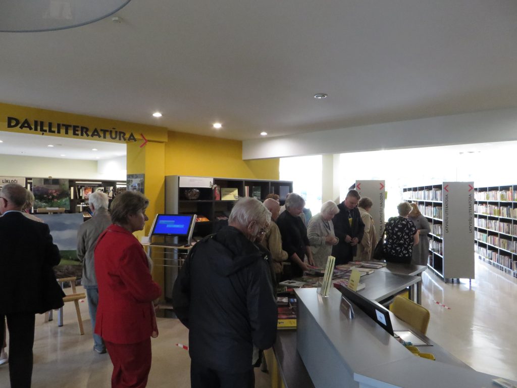 Bibliotēkas iekštelpas