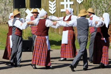 Senioru deju kolektīvs "DUBNAVA"
