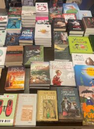 Noslēdzies projekts “Grāmatu iepirkums publiskajām bibliotēkām 2025”